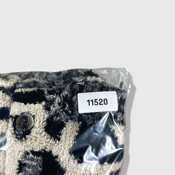 Supply & Demand Animal Button Up Blouse Womens L Black White Sherpa Maximalist - Picture 8 of 8